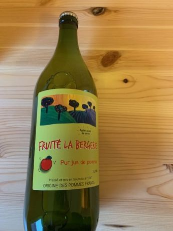 Pur jus de pomme avec sa pulpe